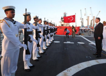 Somali Türk Deniz Görev Grubu, Çağrı Bey’e refakat ve koruma sağlıyor