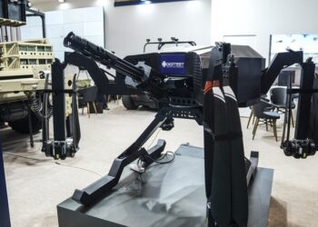 Dakikada 3 bin atıma sahip dron avlayan dron sahaya çıktı